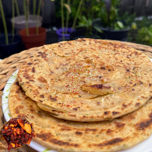 Chili Garlic Lachha Paratha (2 pcs)